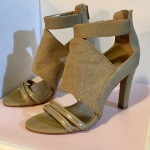 Like NEW✅CALVIN KLEIN💛HEELS😍